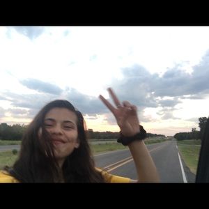 Meet your Posher, Caridad